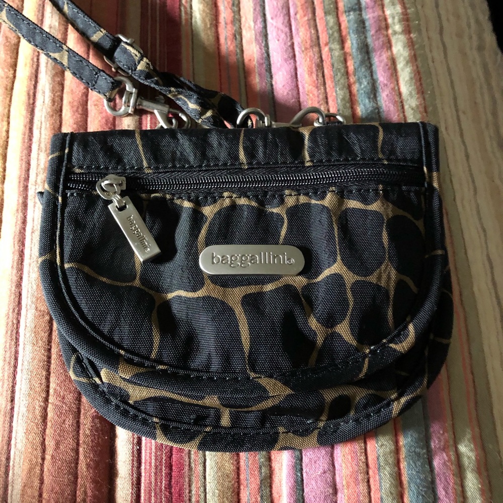 Baggallini Small Crossbody